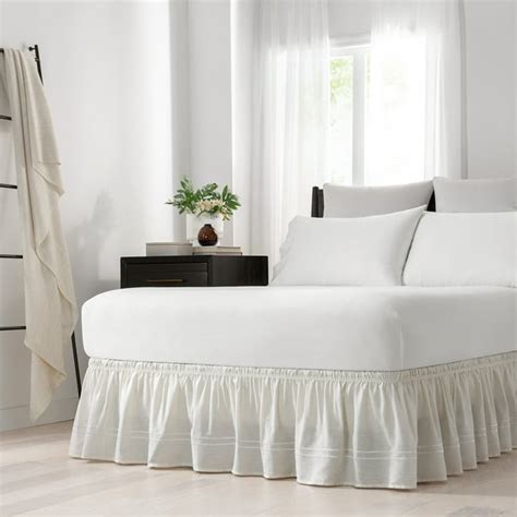 Add a Dash of Magic to Your Bedroom with a Bed Skirt